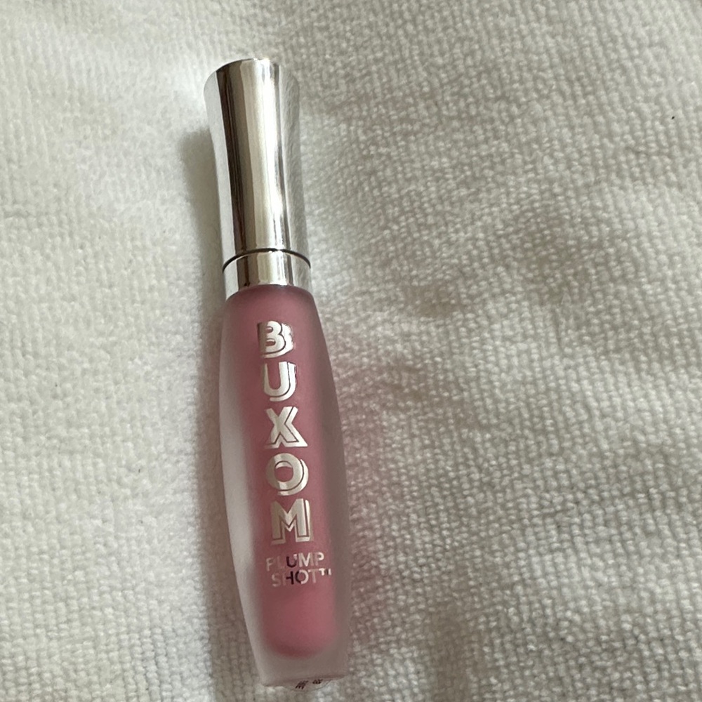 Buxom Plump Shot Lip Gloss
